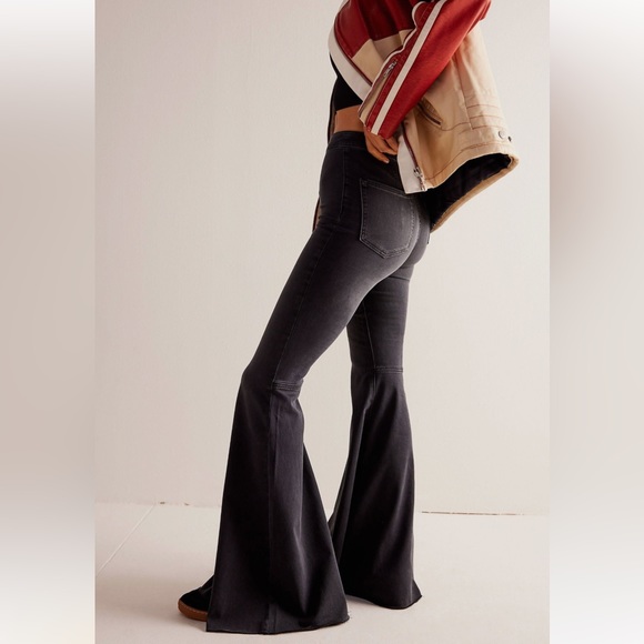 We The Free Just Float On Flare Women’s Jeans - Picture 3 of 9